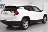 Used 2024 GMC Terrain SLE image 2