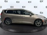 Used 2017 Chrysler Pacifica Limited w/ UConnect Theater Package image 2