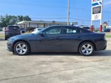 Used 2017 Dodge Charger SXT image 2