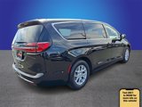 New 2026 Chrysler Pacifica Select image 3