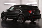 Used 2025 Ford Explorer ST-Line w/ Premium Package image 5