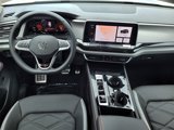 New 2025 Volkswagen Atlas Peak Edition SE image 6