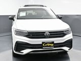 Used 2024 Volkswagen Tiguan SE R-Line image 4