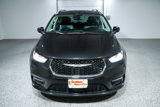 Used 2022 Chrysler Pacifica Touring-L image 4