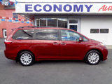 Used 2016 Toyota Sienna XLE Premium image 2