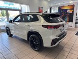 New 2025 Volkswagen Tiguan SE R-Line image 3