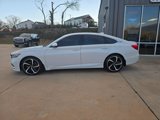 Used 2018 Honda Accord Sport image 3