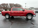 Used 2019 Nissan Titan SV image 5