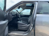 Used 2025 INFINITI QX80 Sensory image 4