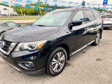 Used 2017 Nissan Pathfinder SV image 3