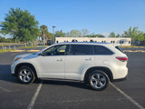 Used 2015 Toyota Highlander Limited Platinum image 2