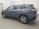 Used 2019 Jeep Cherokee Limited image 3