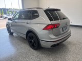 Certified 2024 Volkswagen Tiguan SE R-Line image 2