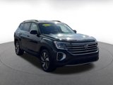 Used 2024 Volkswagen Atlas SE image 3