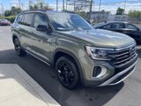 New 2025 Volkswagen Atlas Peak Edition SE image 5