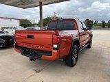 Used 2018 Toyota Tacoma TRD Sport w/ Technology Package image 5