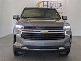 Used 2022 Chevrolet Suburban LT w/ Luxury Package image 3
