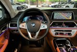 Used 2022 BMW 750i xDrive w/ Luxury Rear Seating Package image 5