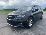 Used 2024 Chrysler Pacifica Touring-L image 3