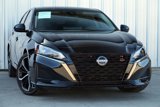 Used 2023 Nissan Altima 2.5 SR w/ SR Premium Package image 2