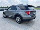 Used 2025 Ford Explorer Active w/ Active Comfort Package image 3