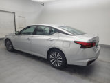 Used 2023 Nissan Altima 2.5 SV image 3