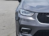 Used 2023 Chrysler Pacifica Touring-L image 3