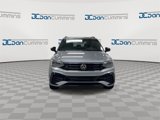 Used 2023 Volkswagen Tiguan SE R-Line image 3