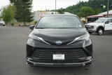 Used 2024 Toyota Sienna XLE image 2