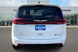 Used 2023 Chrysler Pacifica Touring-L image 4