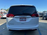 Used 2017 Chrysler Pacifica Touring-L image 4