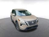 Used 2024 Nissan Rogue SV image 3