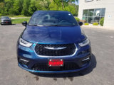 New 2025 Chrysler Pacifica Select image 2
