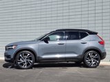 Certified 2021 Volvo XC40 T5 R-Design image 2