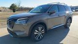 New 2025 Nissan Pathfinder Platinum w/ Lighting Package (N92) image 4