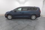 New 2025 Chrysler Pacifica Select image 5