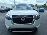 New 2025 Nissan Pathfinder Platinum image 2