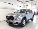 Used 2024 GMC Terrain SLE image 2