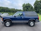 Used 1995 Chevrolet Tahoe 4WD 2-Door image 2