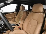 Certified 2025 Porsche Macan image 5