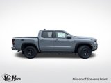 New 2025 Nissan Frontier PRO-4X image 2