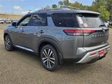 New 2025 Nissan Pathfinder Platinum w/ Cargo Package image 5