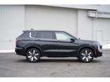 New 2025 Mitsubishi Outlander SE image 2