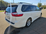 Used 2019 Toyota Sienna LE image 5