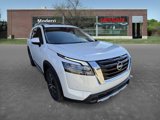 New 2025 Nissan Pathfinder Platinum image 2