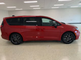 New 2026 Chrysler Pacifica Select image 4