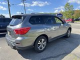 Used 2020 Nissan Pathfinder SV image 4
