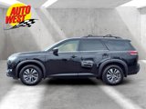 Used 2022 Nissan Pathfinder SV image 2