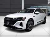 Used 2024 Audi Q8 e-tron Prestige image 3