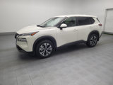 Used 2023 Nissan Rogue SV image 2